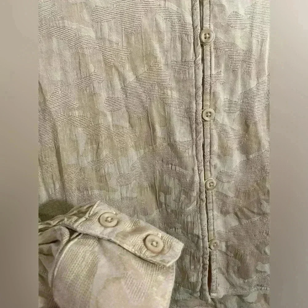 Side Stitch Blouse Jacquard Print Top Camo Ivory Tan Womens Size Small